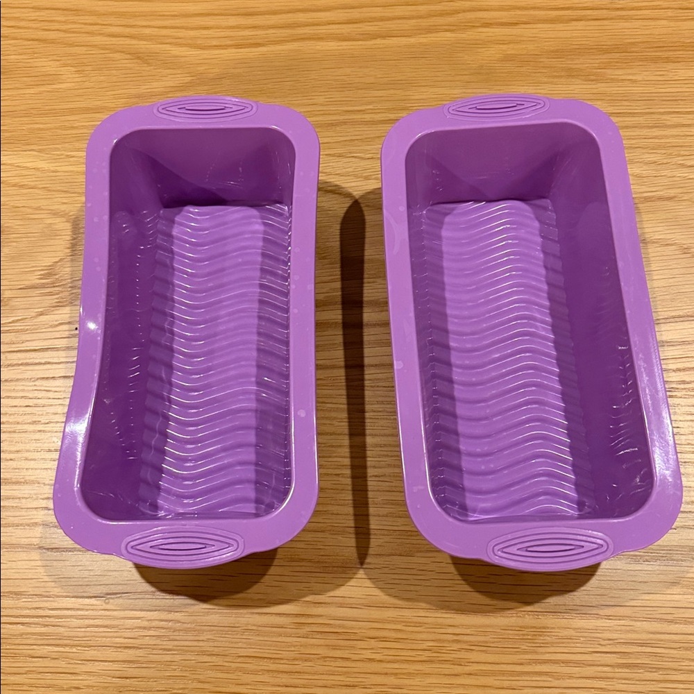 Lot Of 2 Silicon Bread And Loaf Pans. - Picture 2 of 5